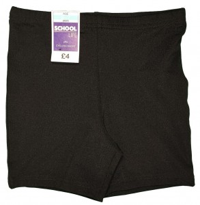Črne športne oprijete kratke hlače 6-7 L
