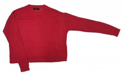 Rdeč pleten pulover krajši model S