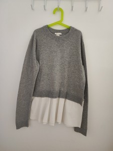 Siv pleten pulover videz srajčke spodaj M