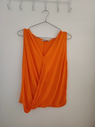 Oranžna majica brez rokavov M