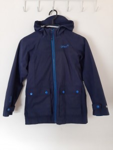 Temno modra prehodna jakna s kapuco 7-8 L