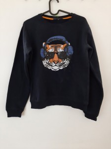 Črn pulover s tigrom 15-16 L