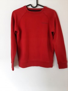 Rdeč pulover 8-9 let