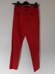 Rdeče dolge hlače S