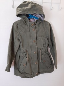 Zelena prehodna jakna z vezalko 5-6 L