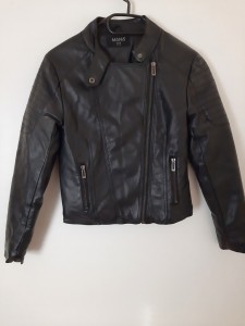 Dekliška črna jakna videz usnja 9-10 L