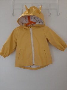 Dekliška rumena podložena dežna jakna 12-18 M
