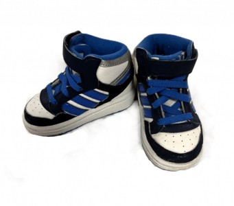 Modro beli čevlji Adidas št. 19