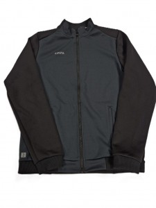 Fantovska športna jopa Decathlon 12-13 L