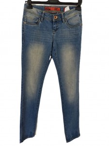 Ženske modre jeans hlače, obrabljen videz S