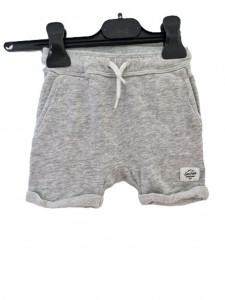 Fantovske kratke hlače 9-12 M