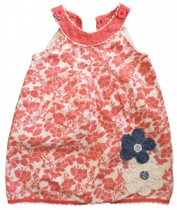 Belo-koralna kratka oblekica s pletenimi rožami 12-18 M