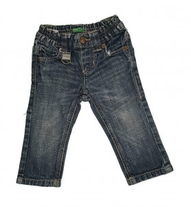 Modre jeans hlače z vezenino na zadnjem delu 9-12 M