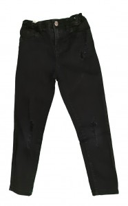 Črne jeans hlače raztrganega videza 7-8 L