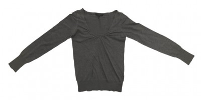 Tanjši siv pulover z v izrezom M