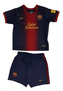 Komplet majice in kratkih hlač Barcelona 2-3 L