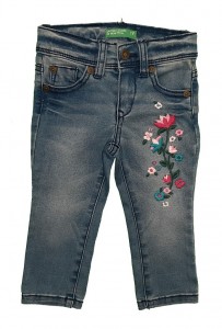 Jeans hlače z vezenino in regulacijo 9-12 M
